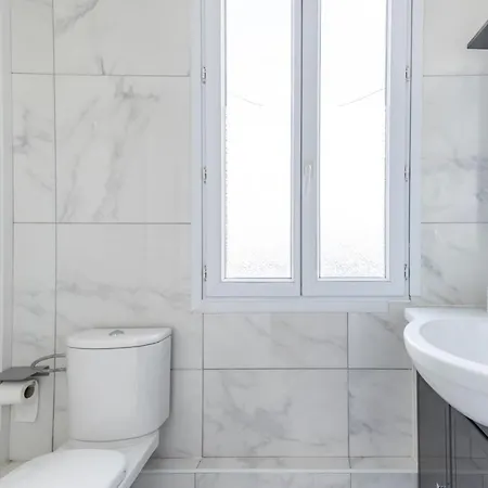 Appartement Sublime 4p Avec Balcon Privee. Neuilly-sur-Seine